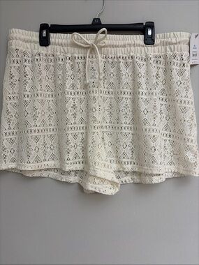 Time & tru New!Lace Drawstring cover up Beach Shorts - Cream sizeXL 16-18